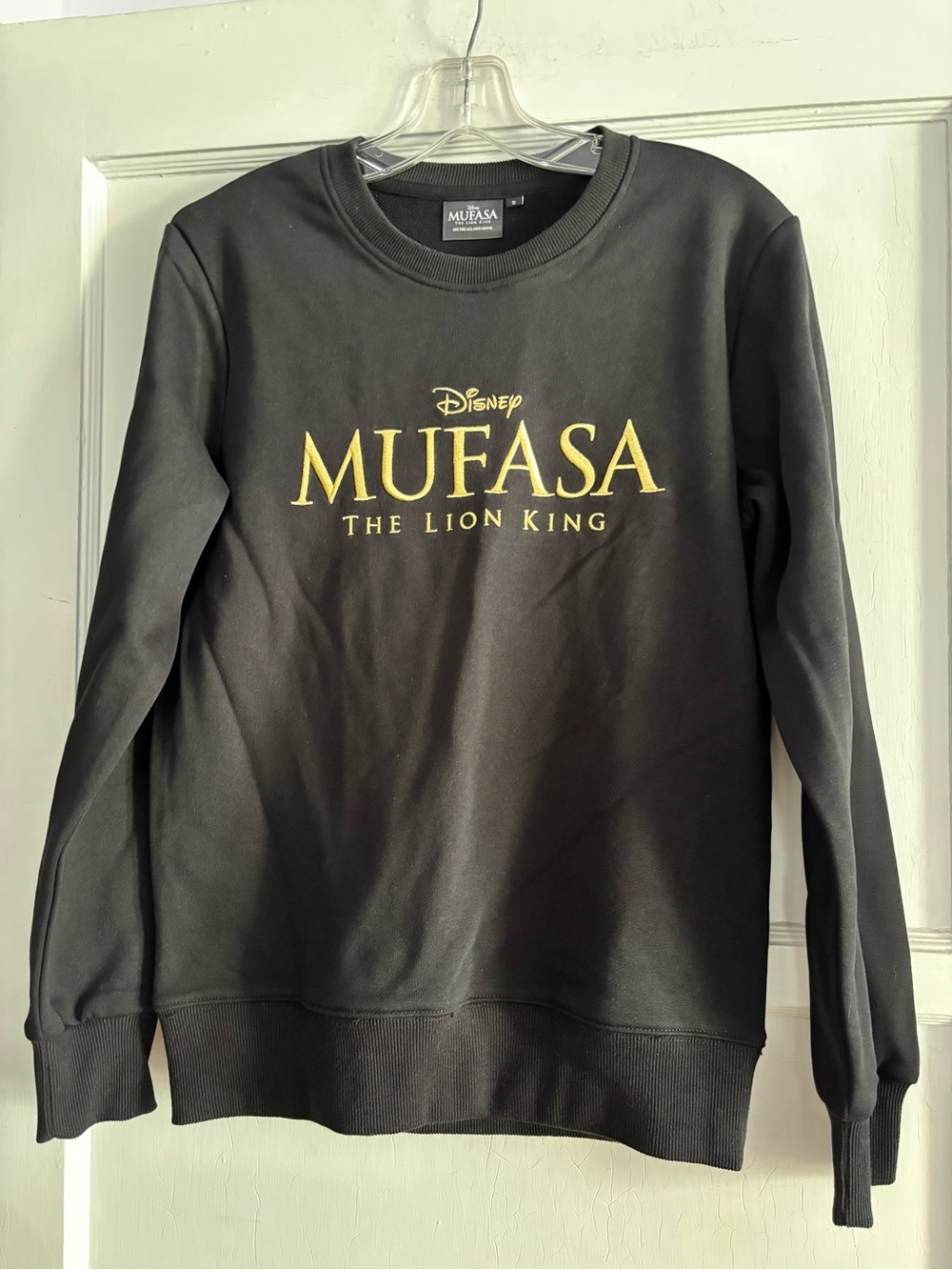 Disney Mufasa The Lion King Black Crewneck Sweatshirt Small NWOT